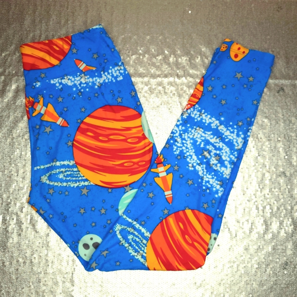 LuLaRoe BNWOT OS leggings - space! 🚀